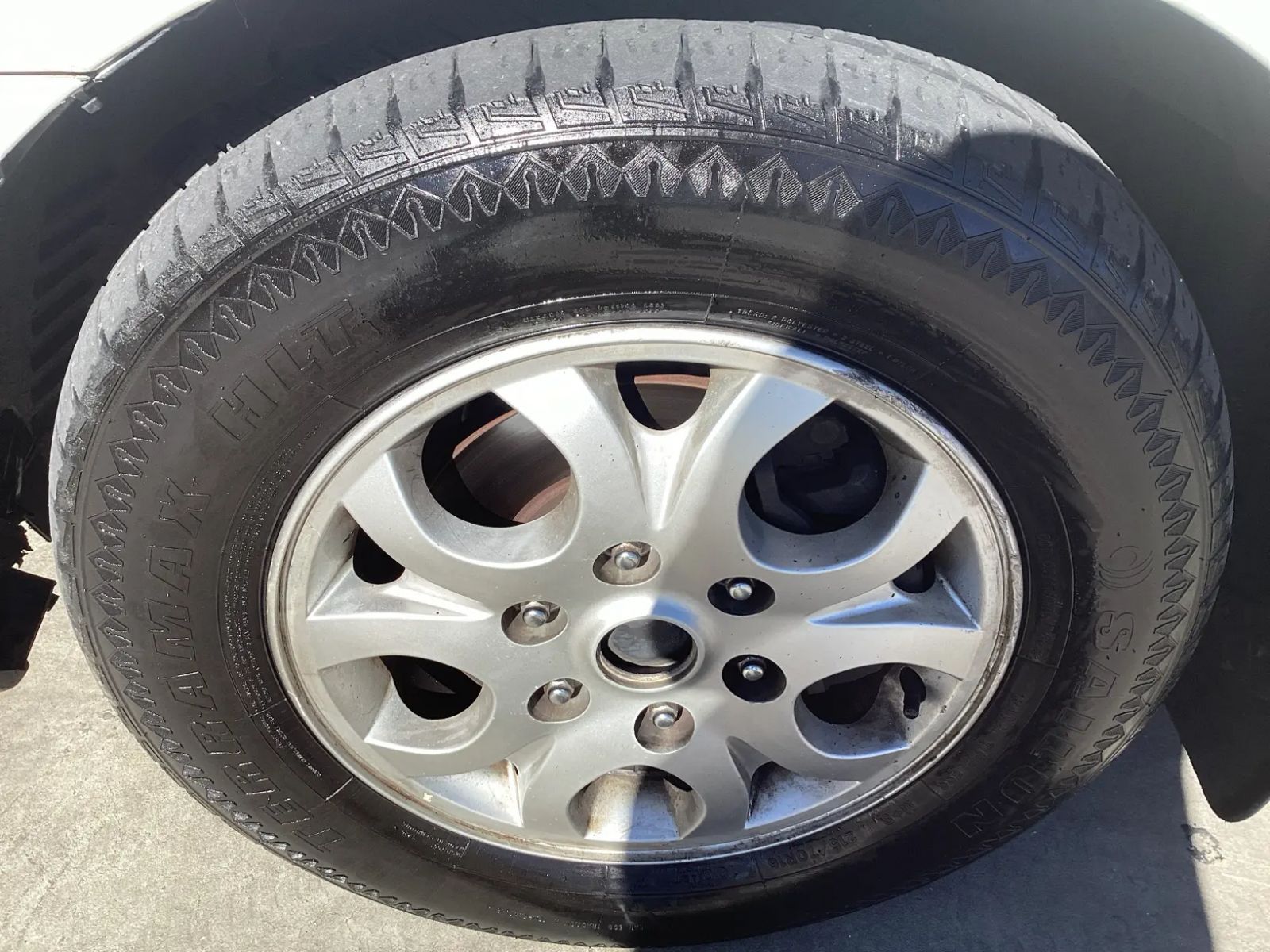 2010 Hyundai H1 photo 14