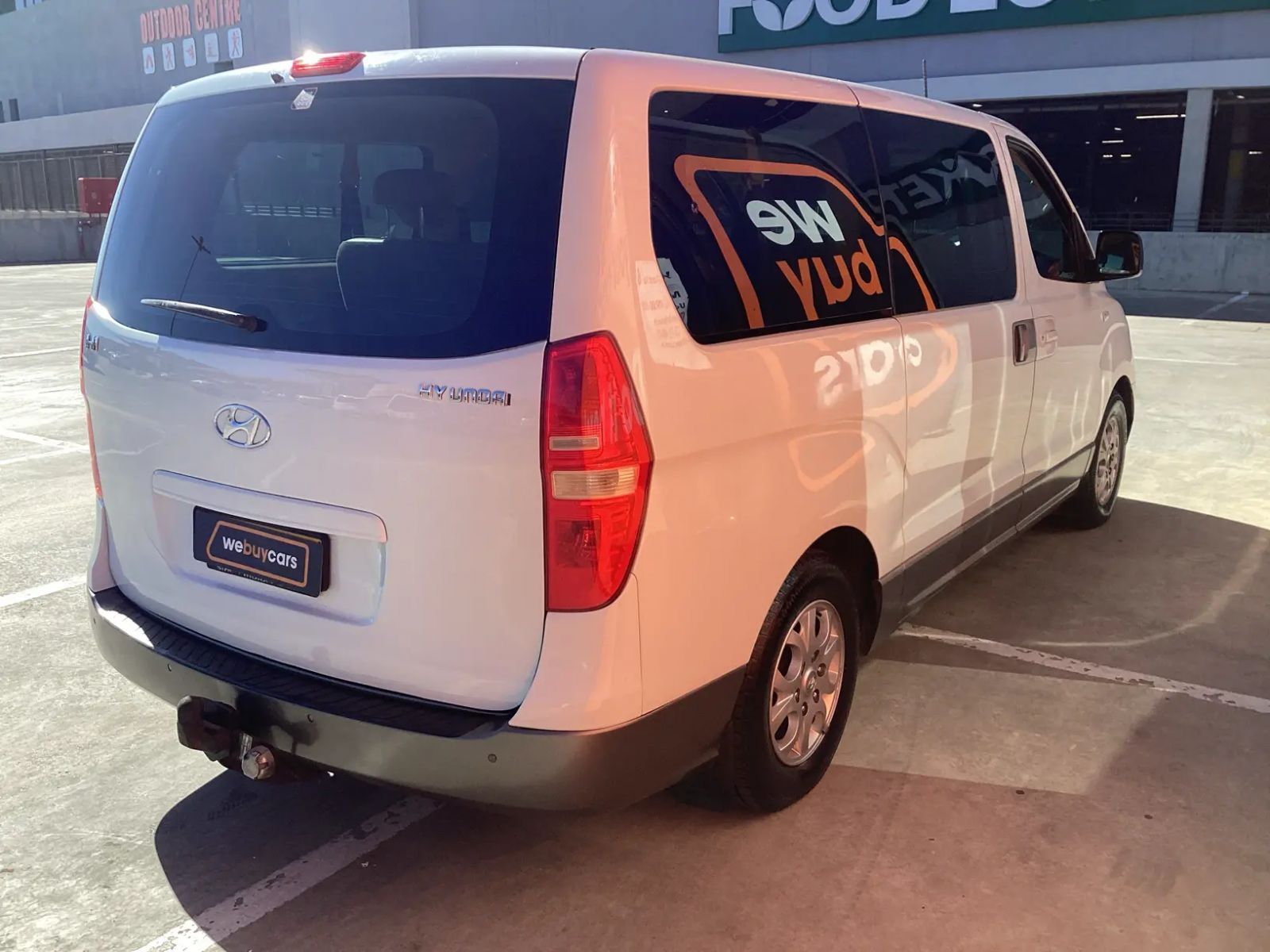 2010 Hyundai H1 photo 4