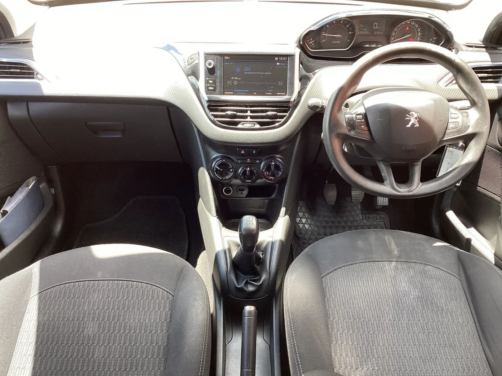 2019 Peugeot 208 photo 7