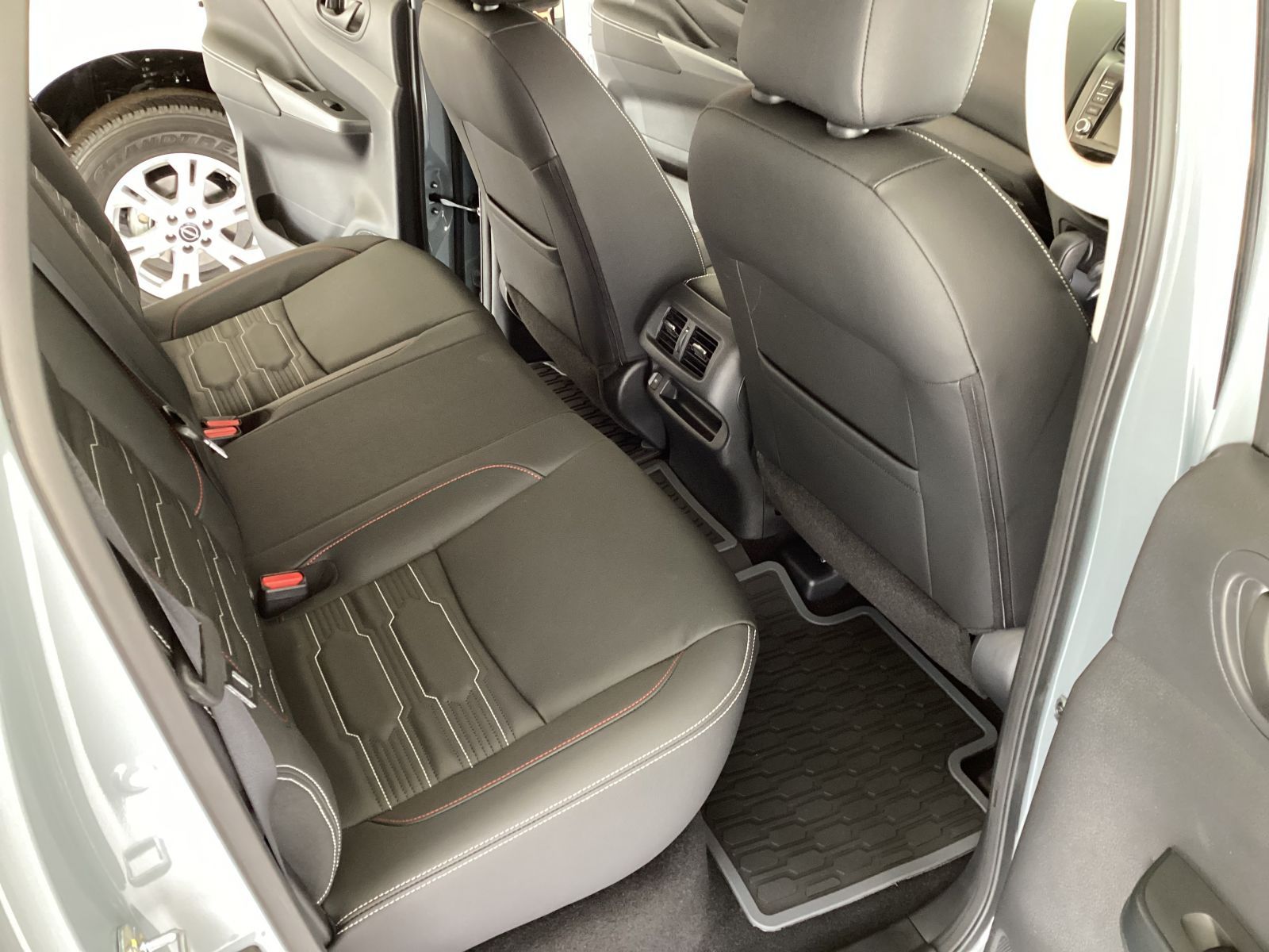 2025 Nissan Navara photo 11