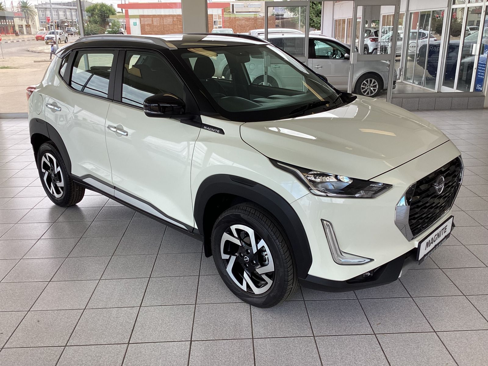 2024 Nissan Magnite photo 1