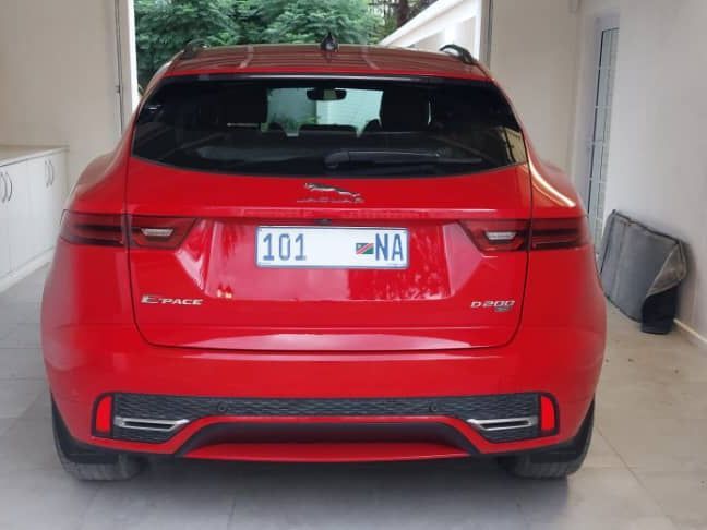 2021 Jaguar E-Pace photo 4