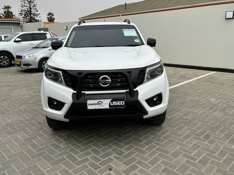 2020 Nissan Navara photo 2