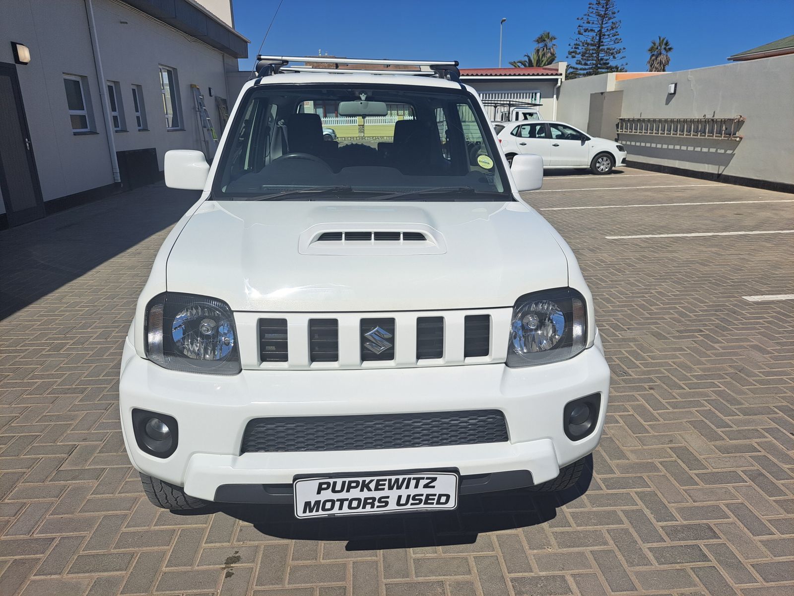 2017 Suzuki Jimny photo 1