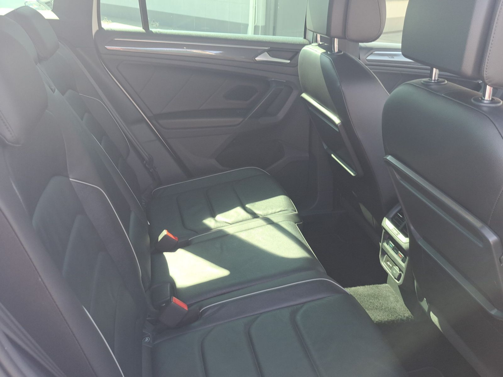 2019 Volkswagen Tiguan photo 6