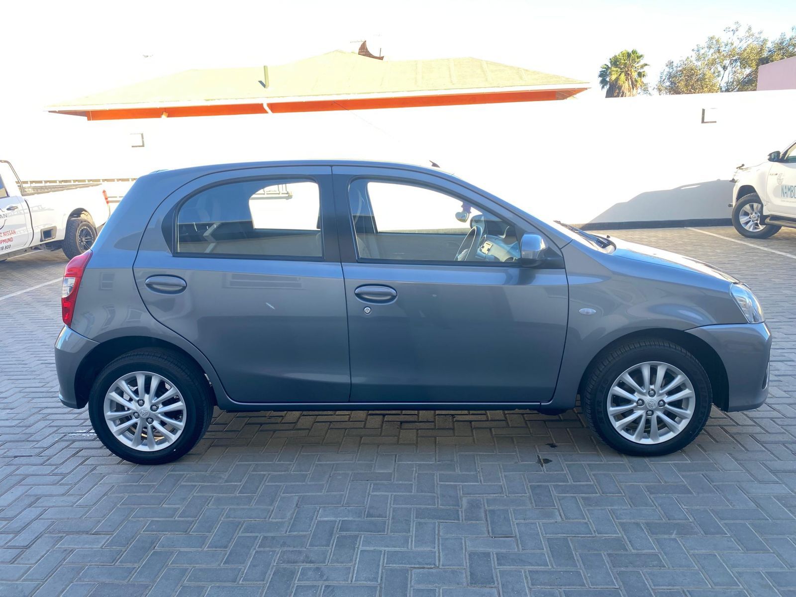 2018 Toyota Etios photo 3