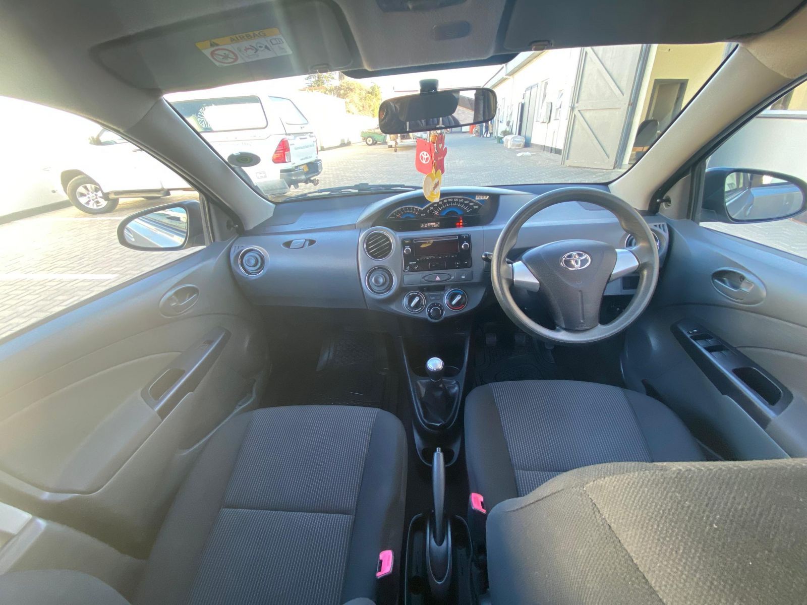 2018 Toyota Etios photo 5
