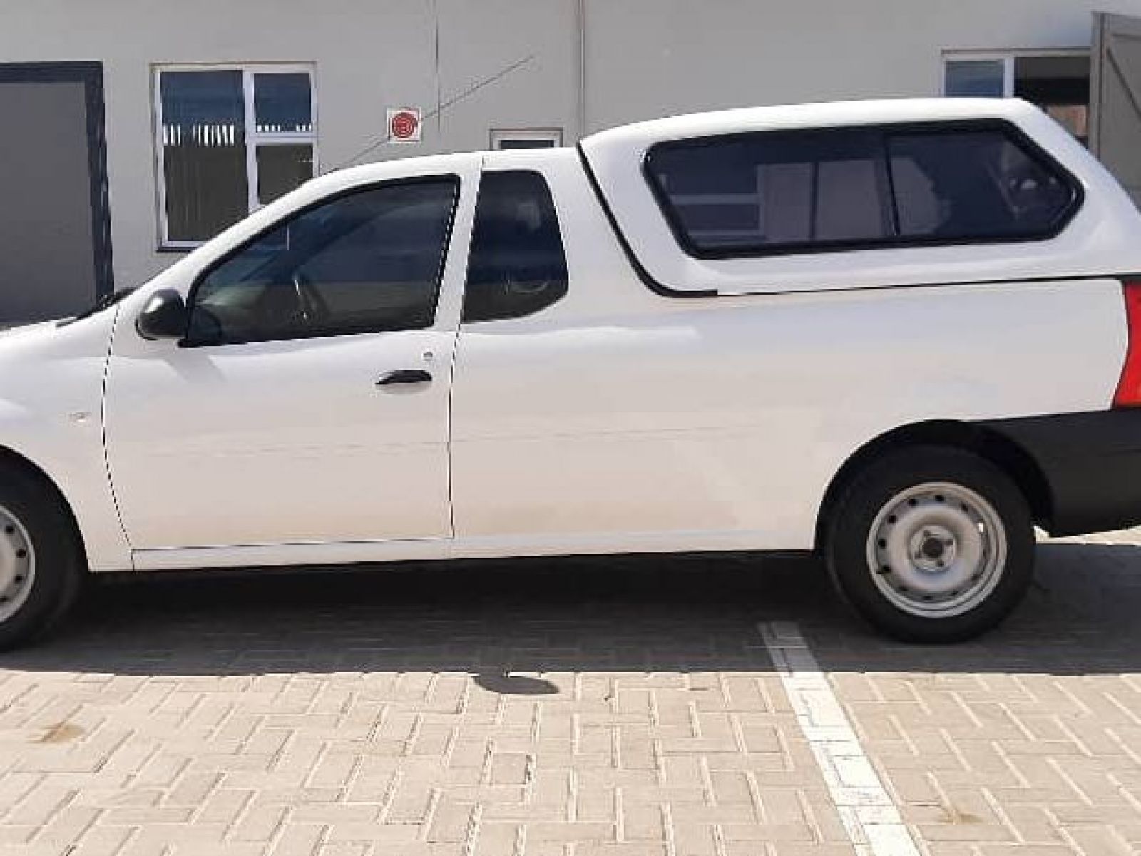 2022 Nissan NP200 photo 1
