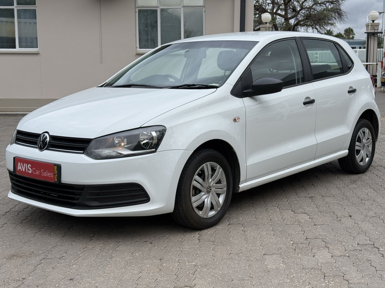 2024 Volkswagen Polo Vivo photo 3
