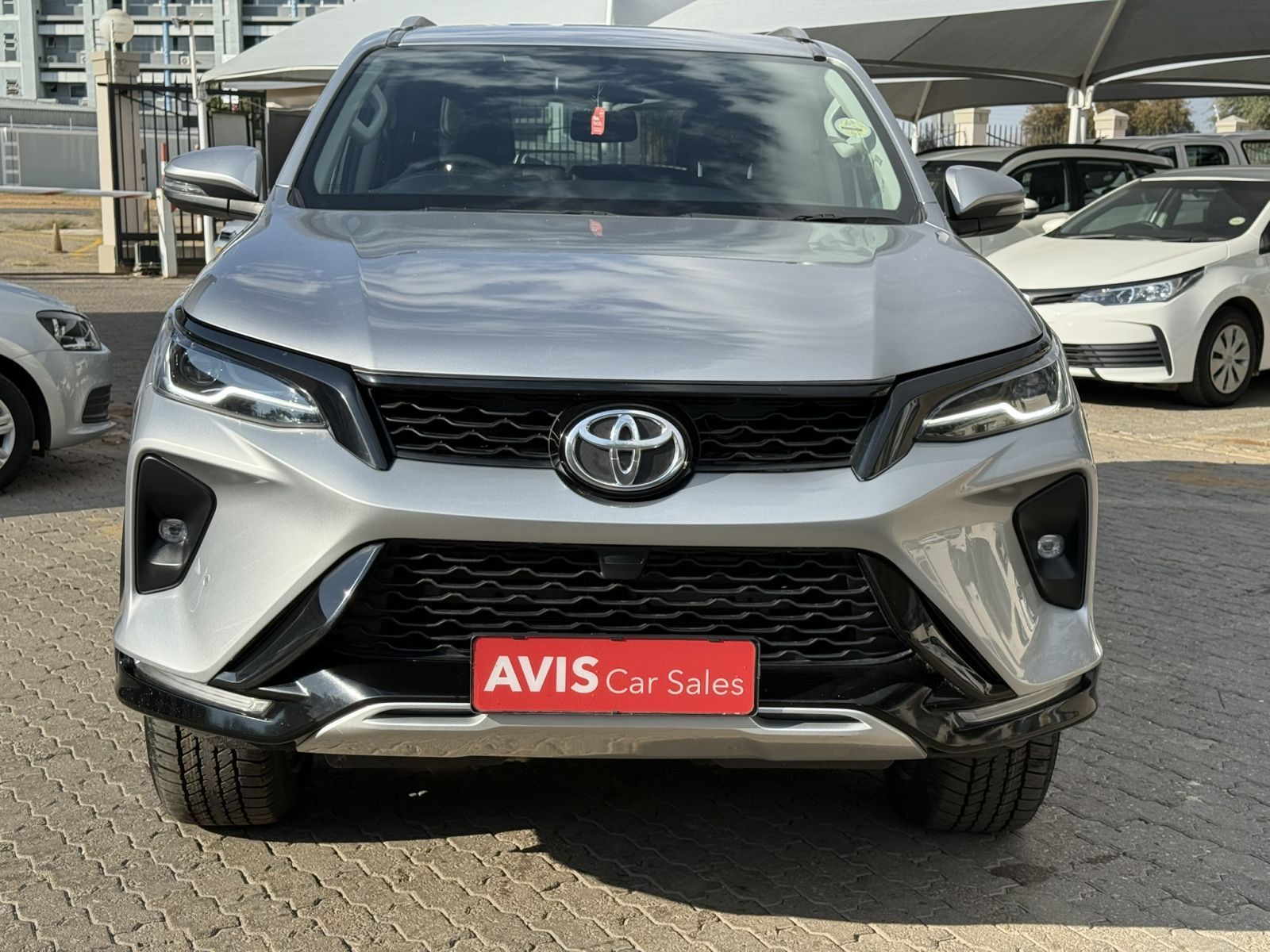 2024 Toyota Fortuner photo 2