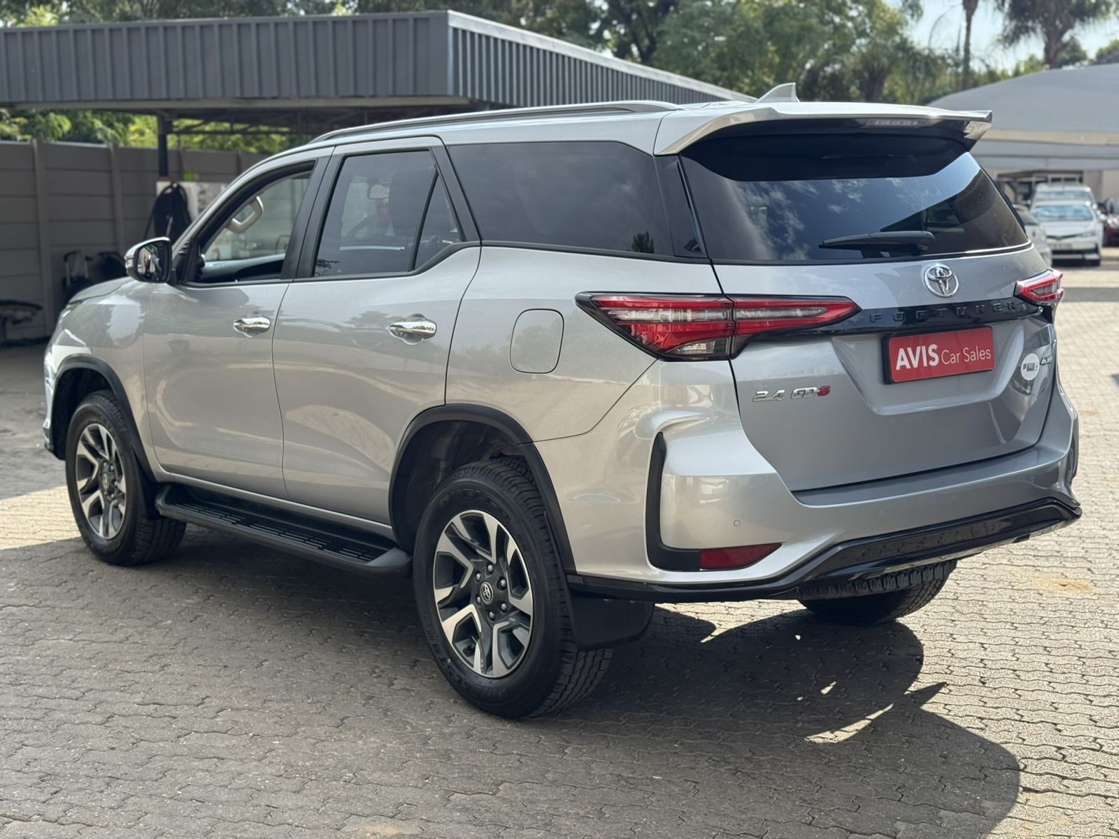 2024 Toyota Fortuner photo 4