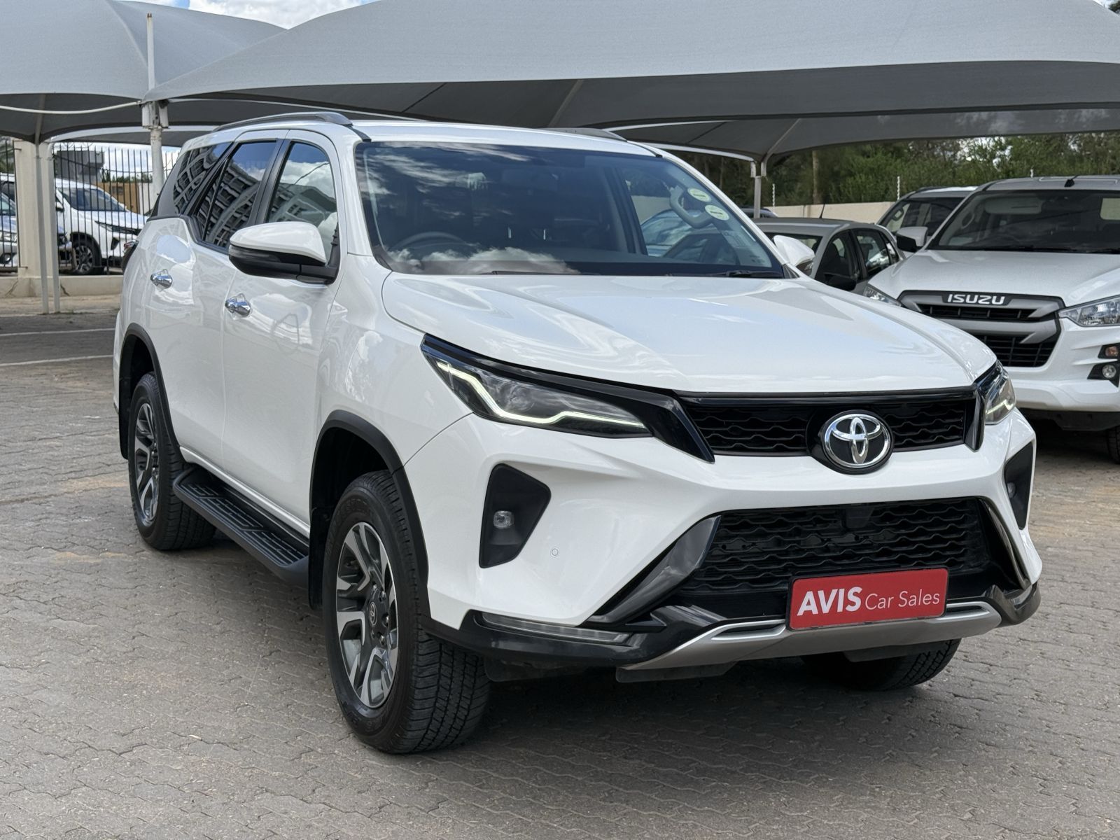 2024 Toyota Fortuner photo 1