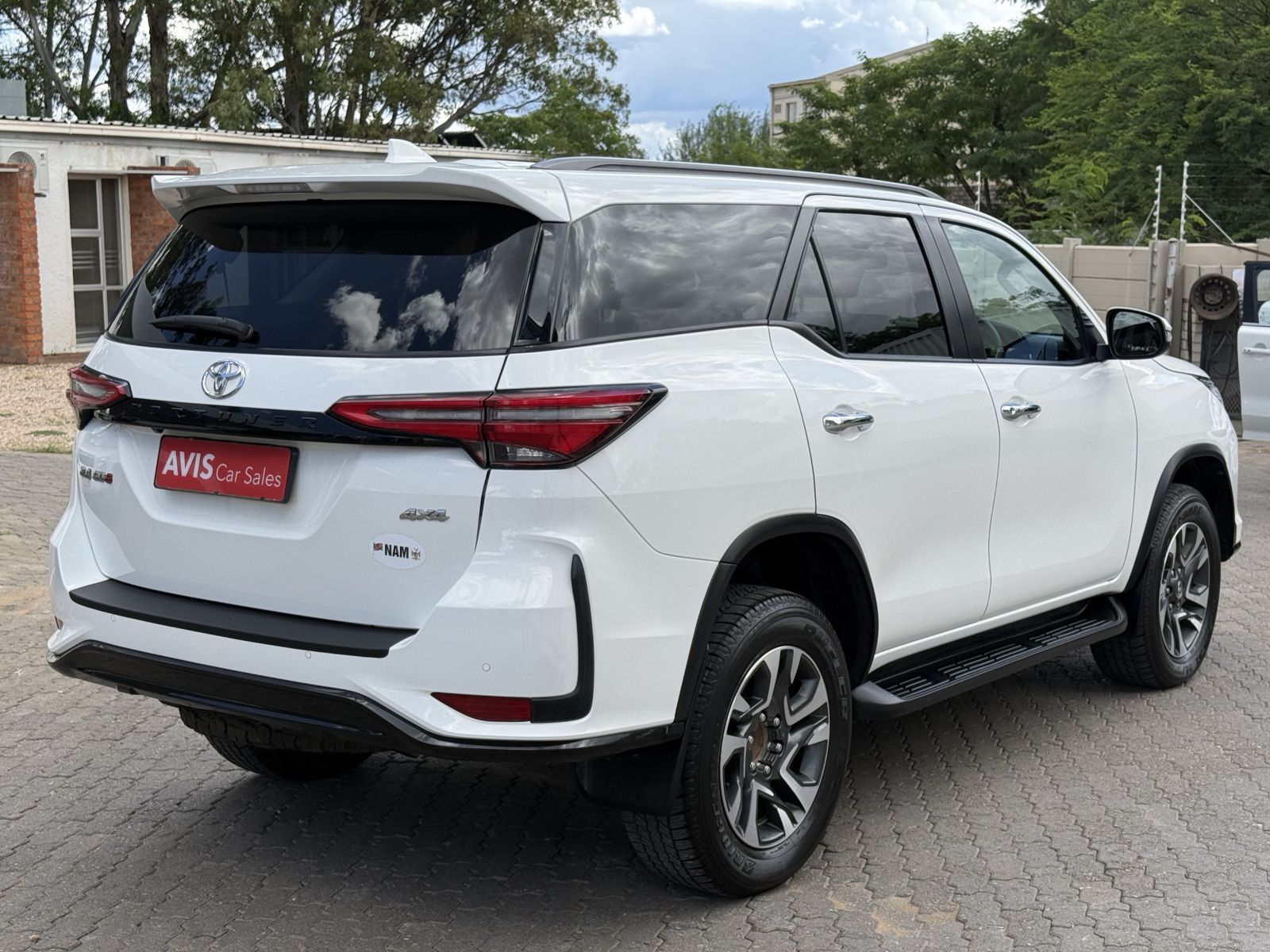 2024 Toyota Fortuner photo 5