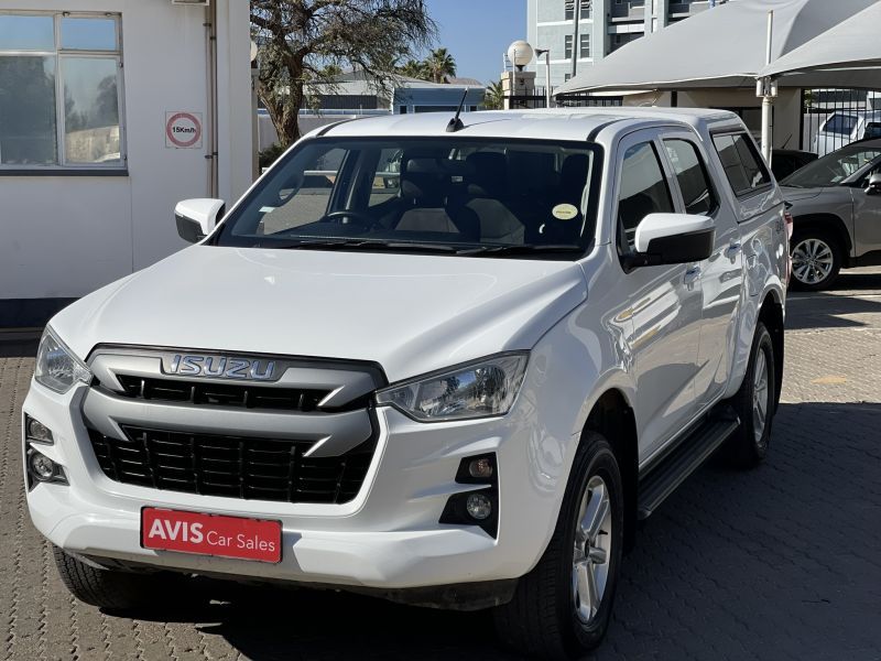 2023 Isuzu D-MAX photo 2