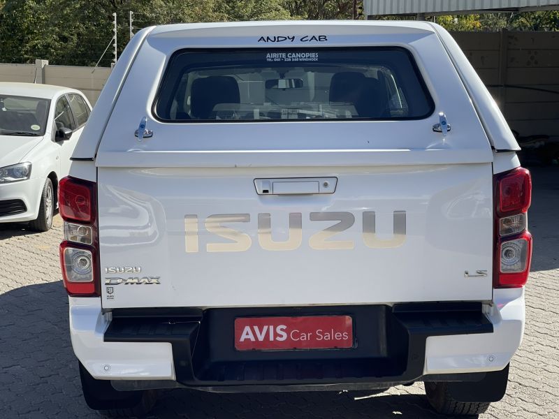 2023 Isuzu D-MAX photo 5