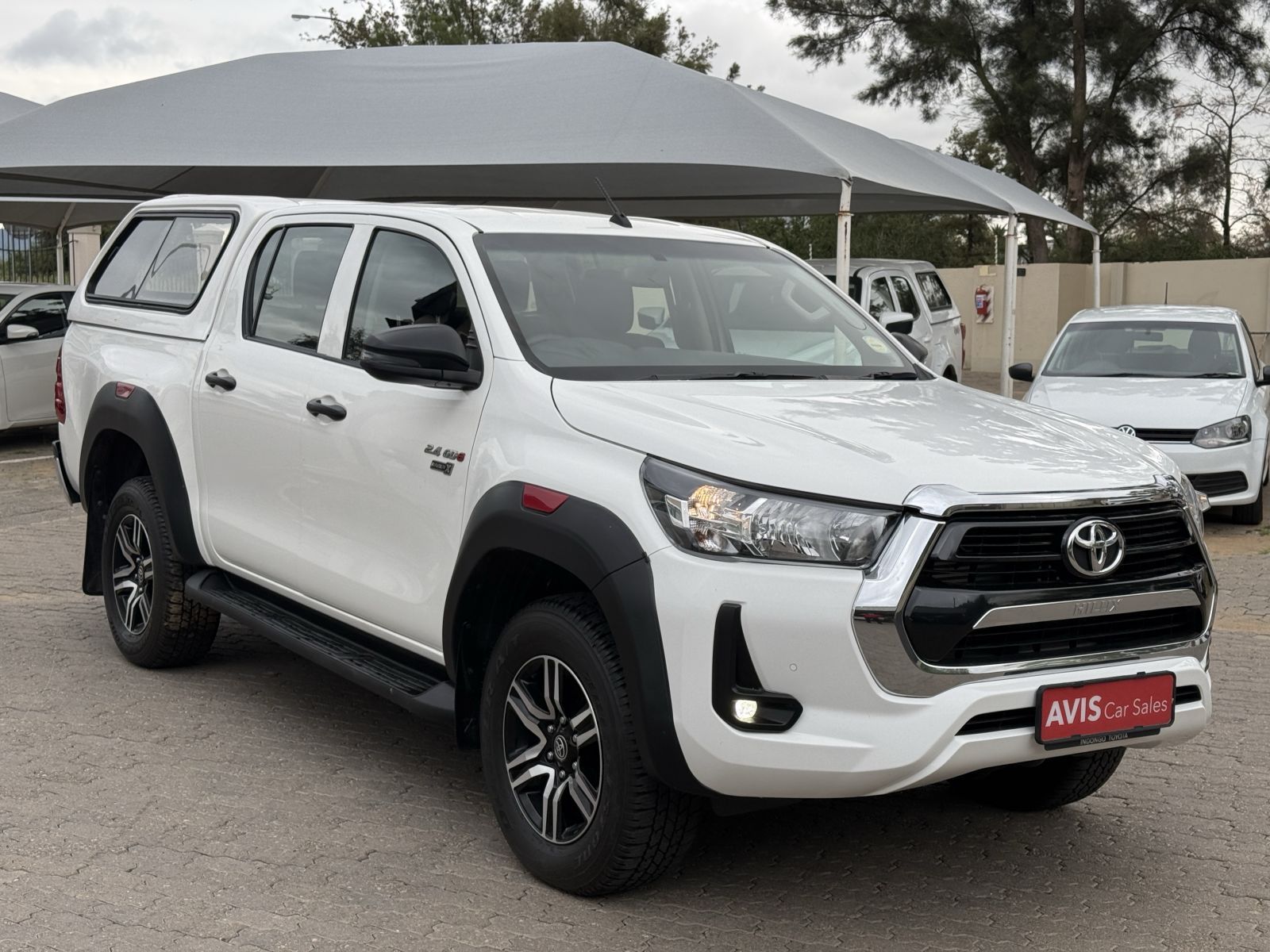 2024 Toyota Hilux photo 1