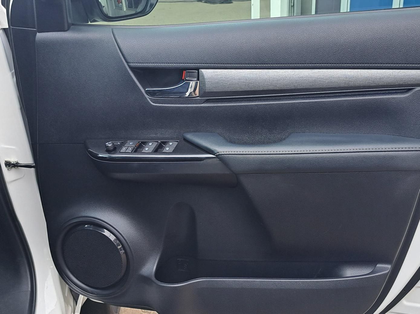 2021 Toyota Hilux photo 4