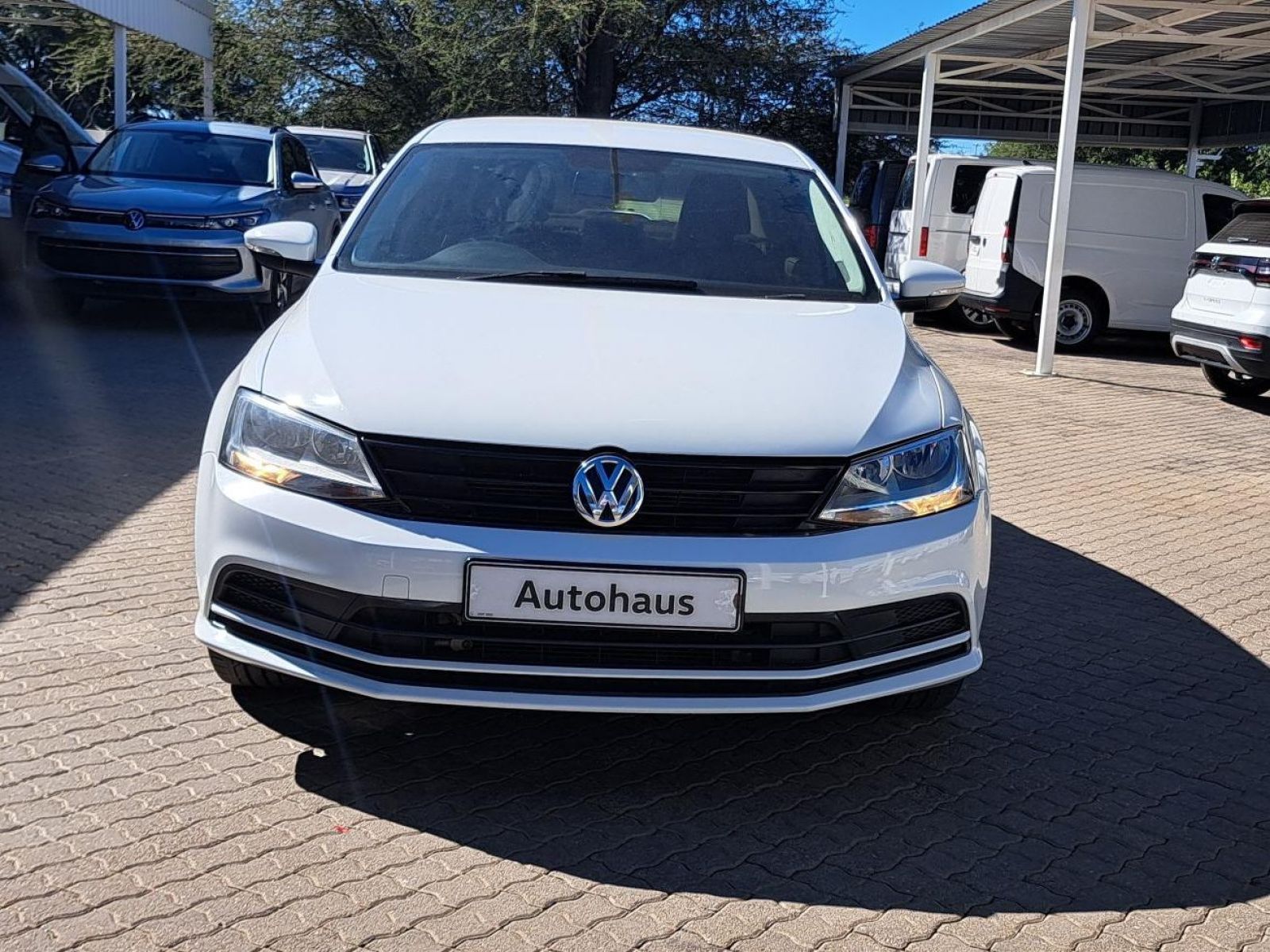 2017 Volkswagen Jetta photo 1