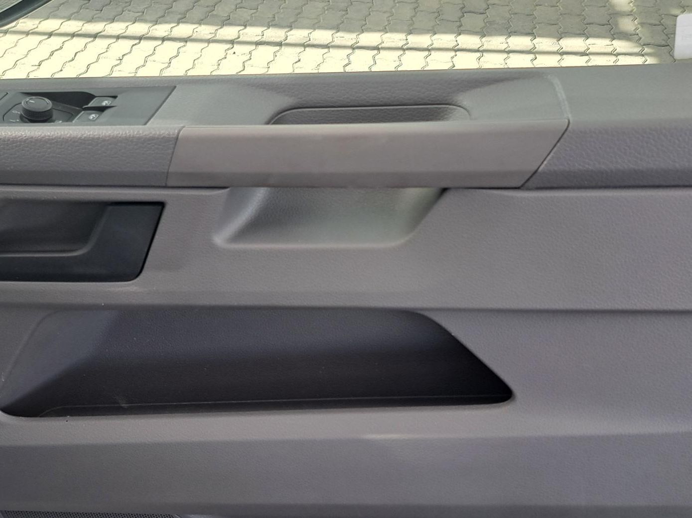 2023 Volkswagen Transporter photo 8