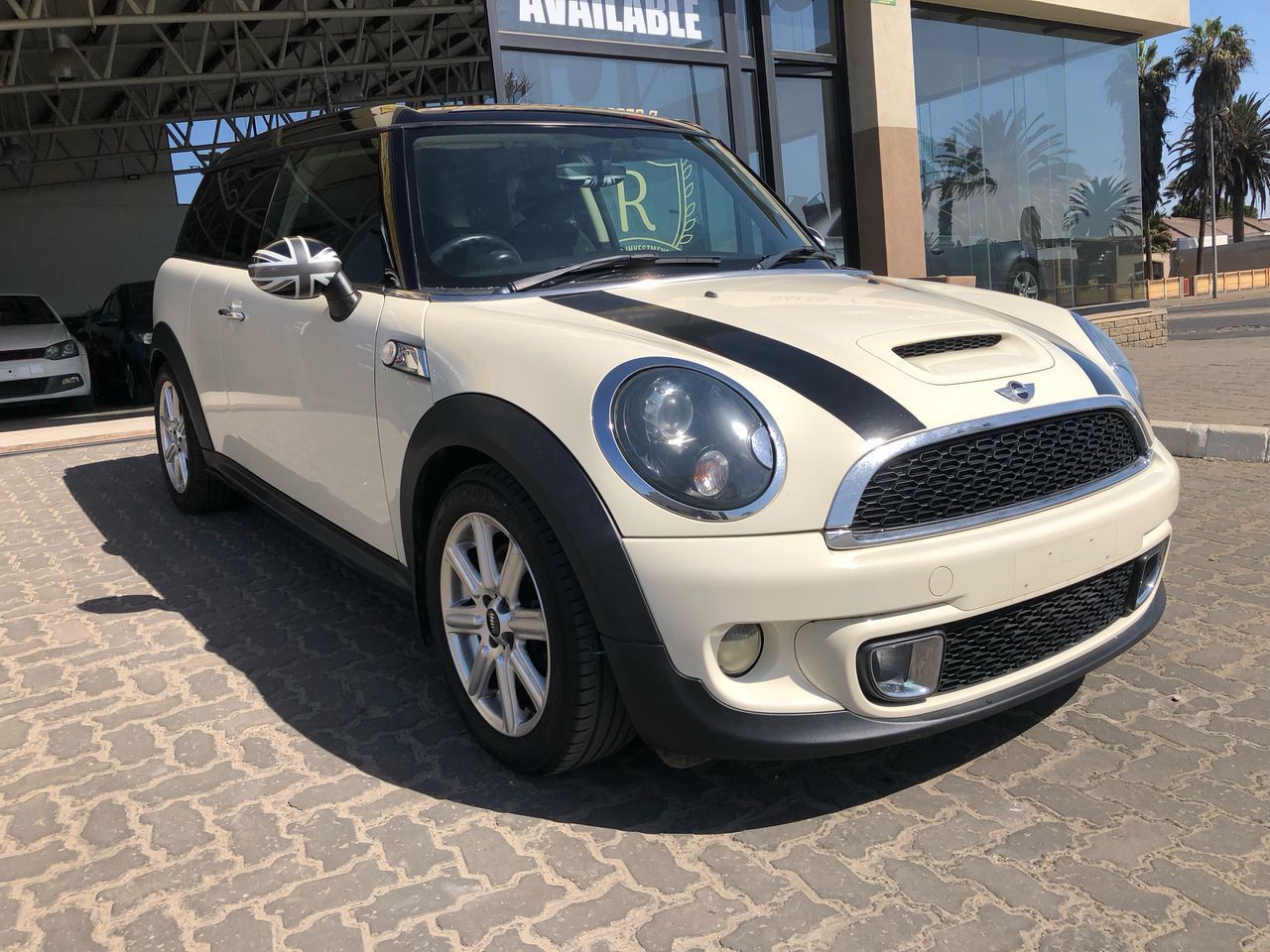 2014 Mini Cooper S photo 1