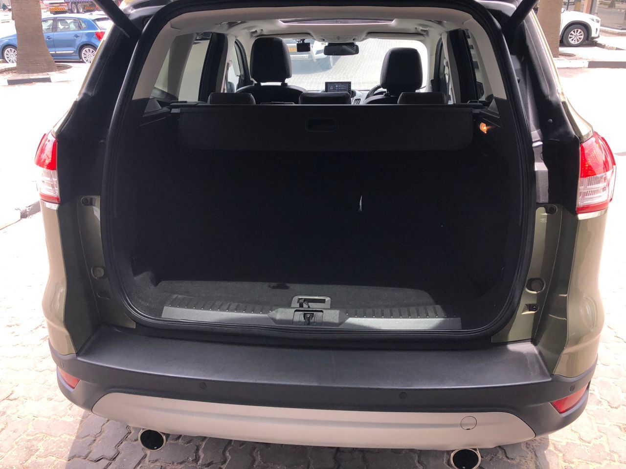 2015 Ford Kuga photo 4