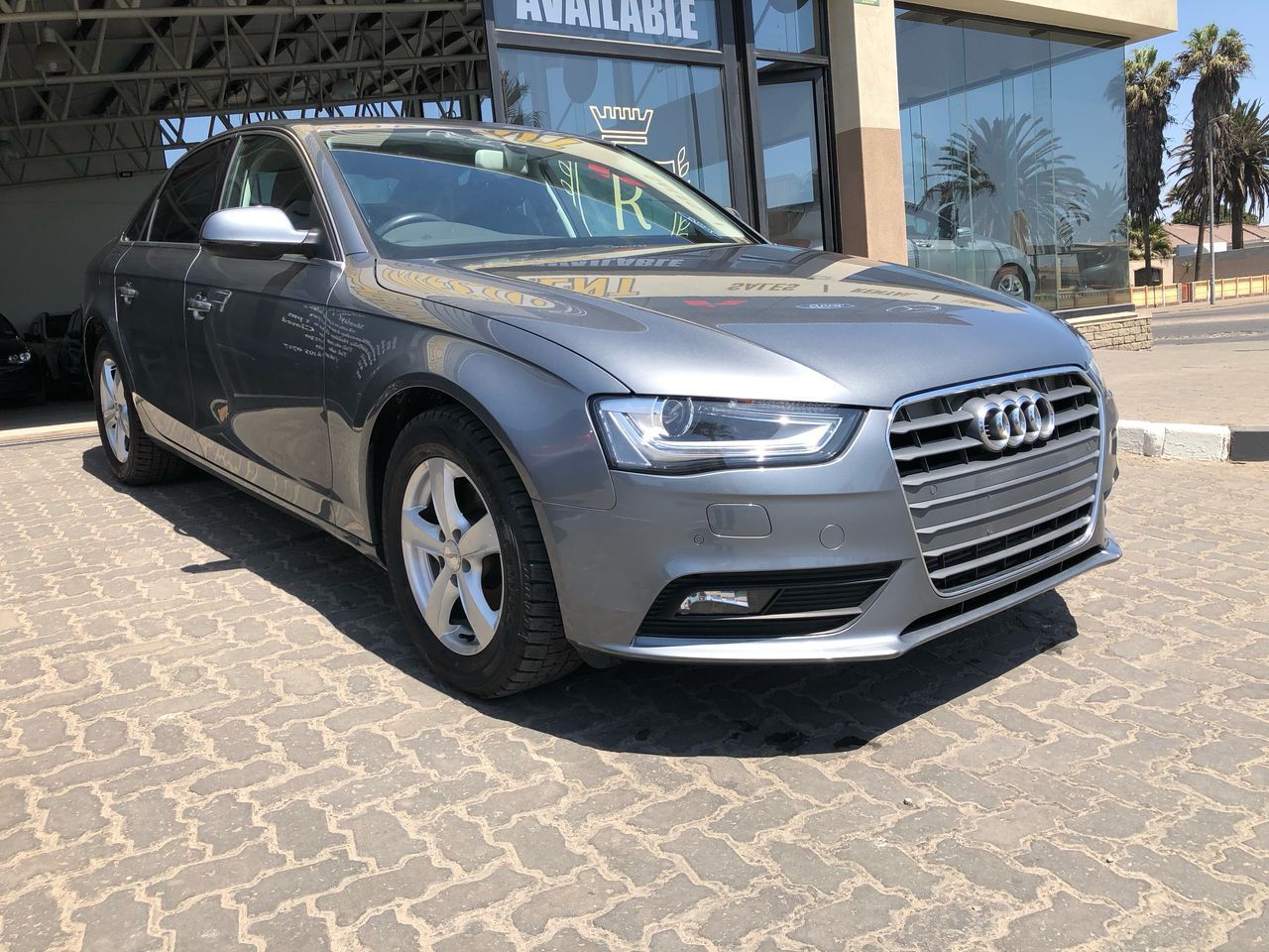 2013 Audi A4 photo 1