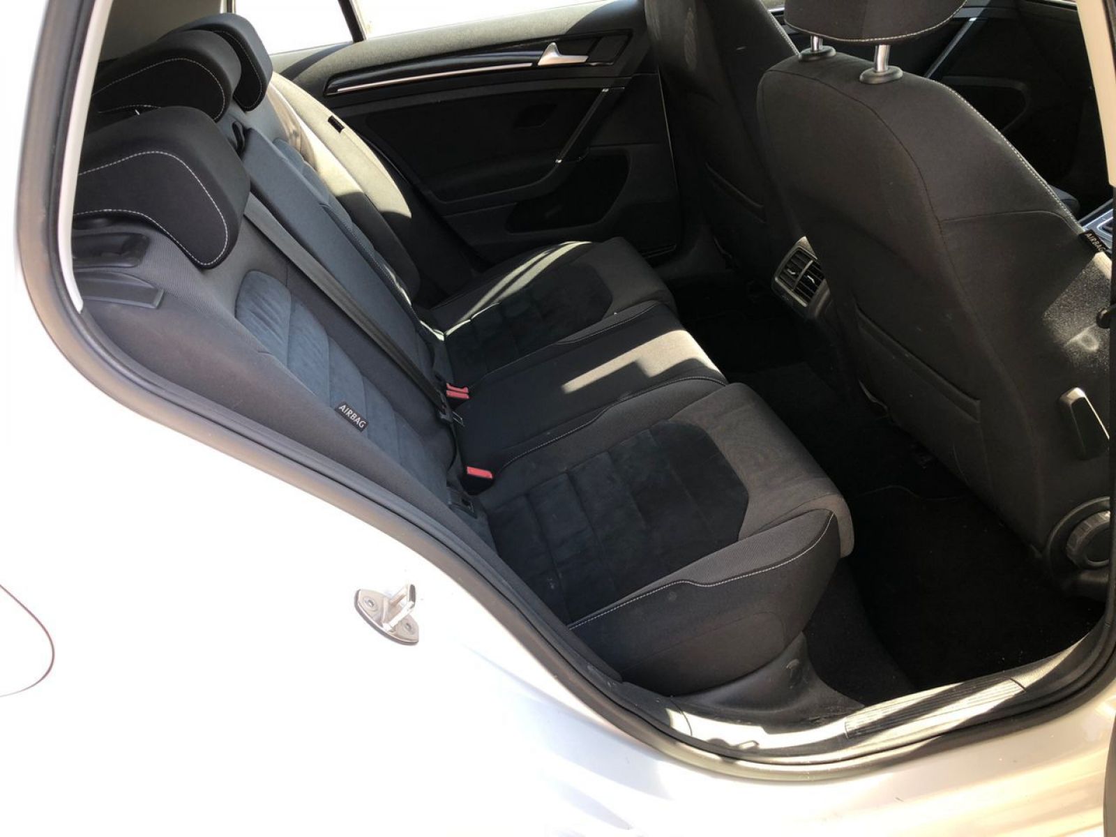 2014 Volkswagen Golf photo 7