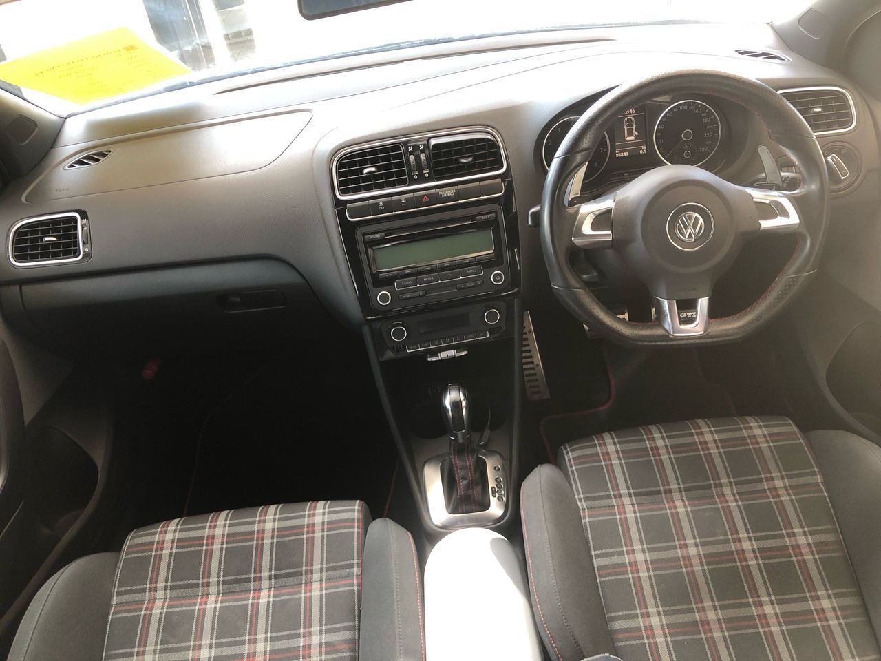 2013 Volkswagen Polo photo 6