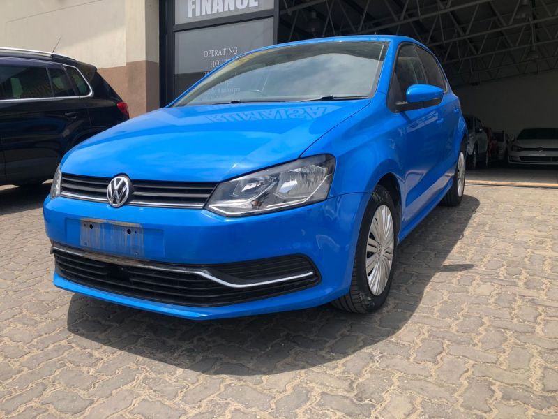 2014 Volkswagen Polo photo 1