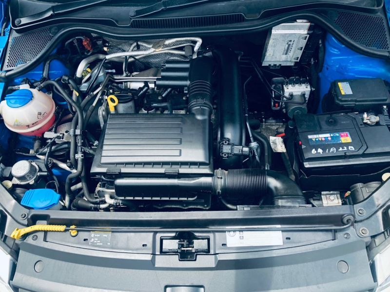 2014 Volkswagen Polo photo 9