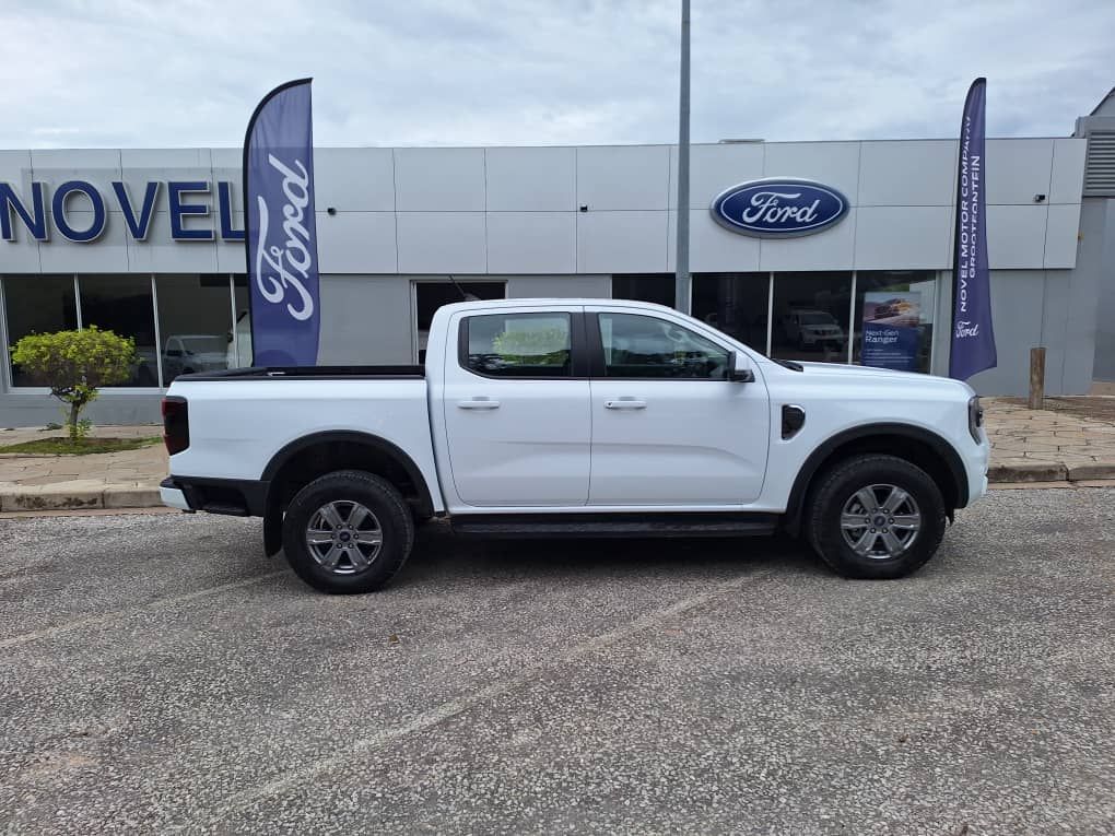 2025 Ford Ranger photo 2