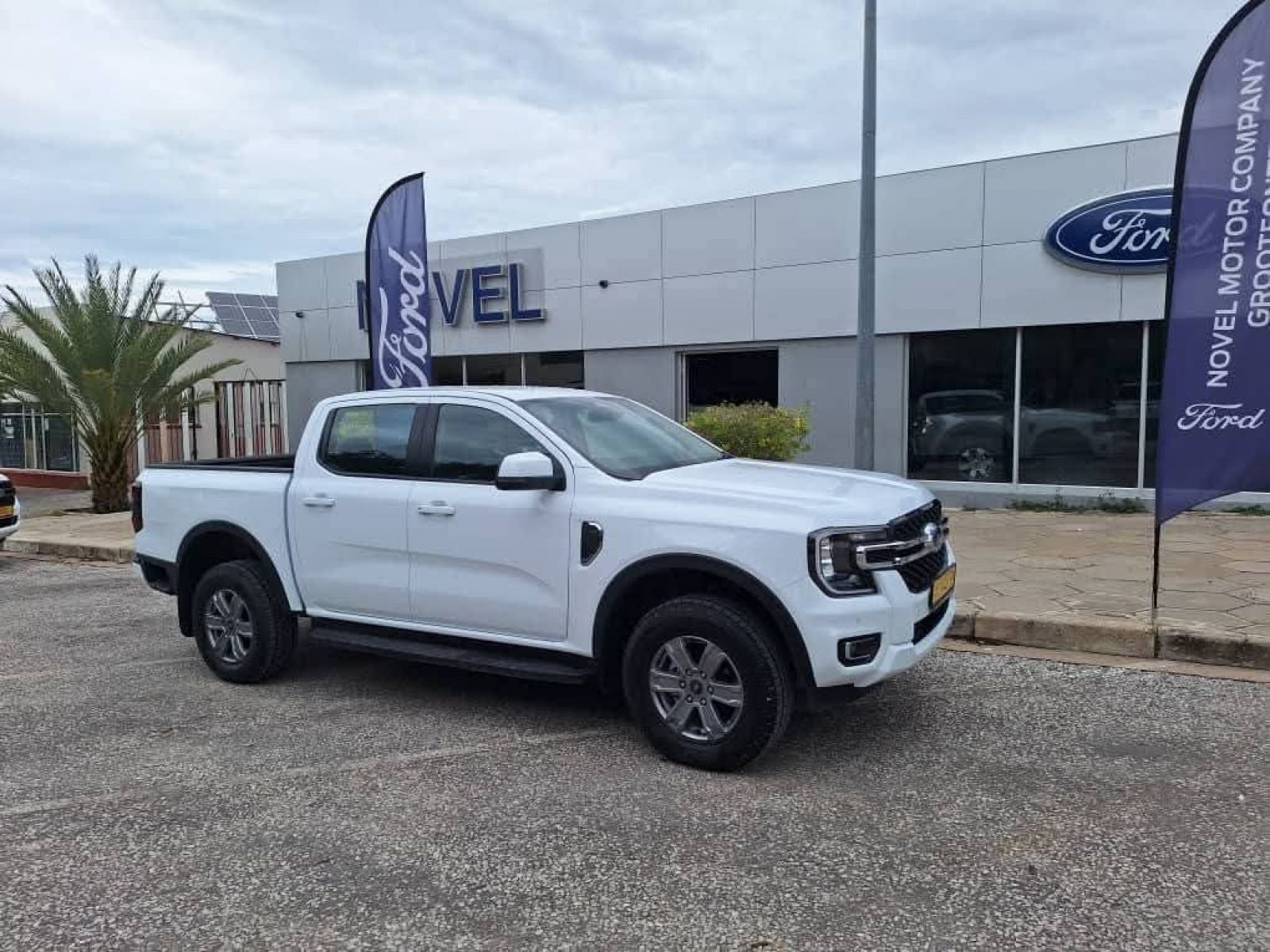 2025 Ford Ranger photo 1