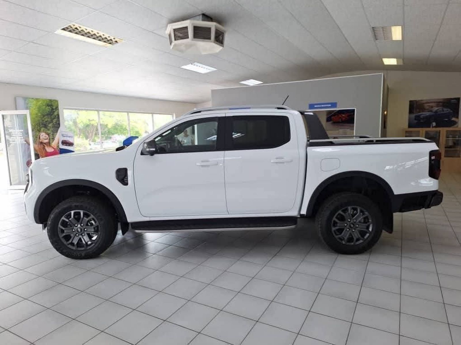 2025 Ford Ranger photo 2