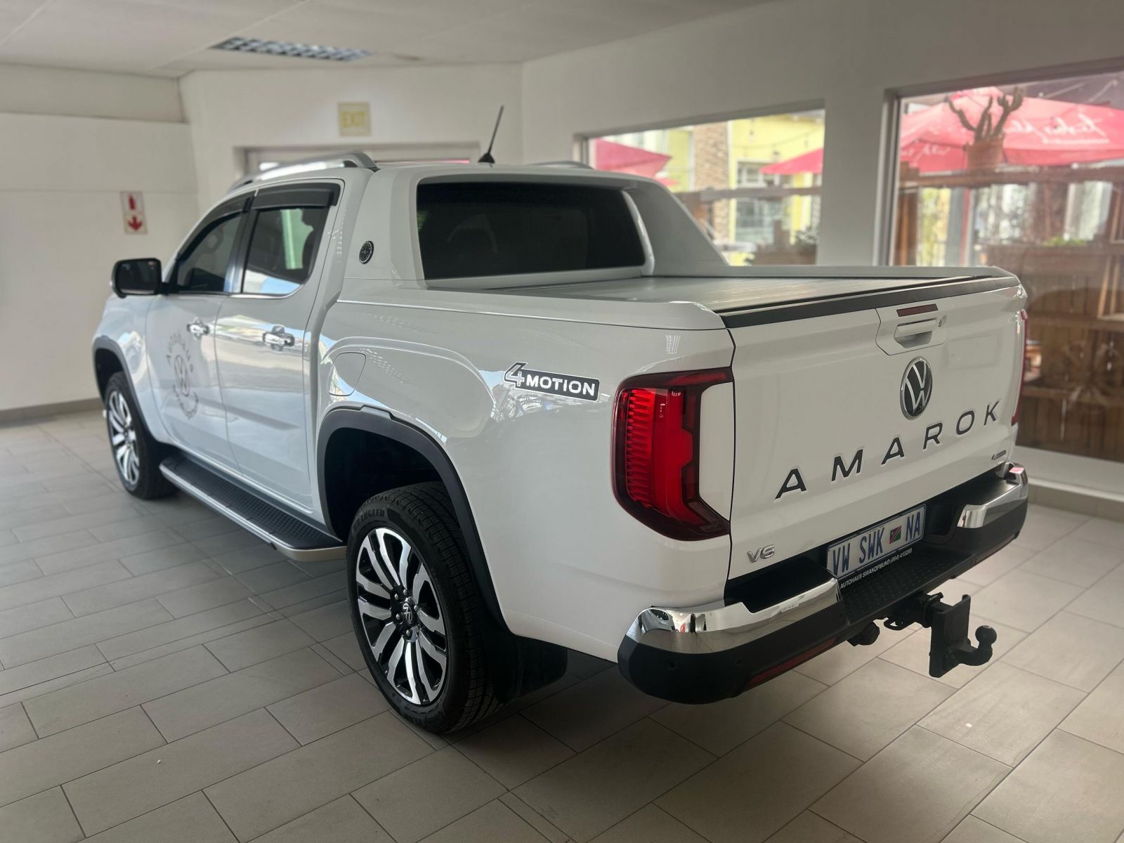 2025 Volkswagen Amarok photo 3