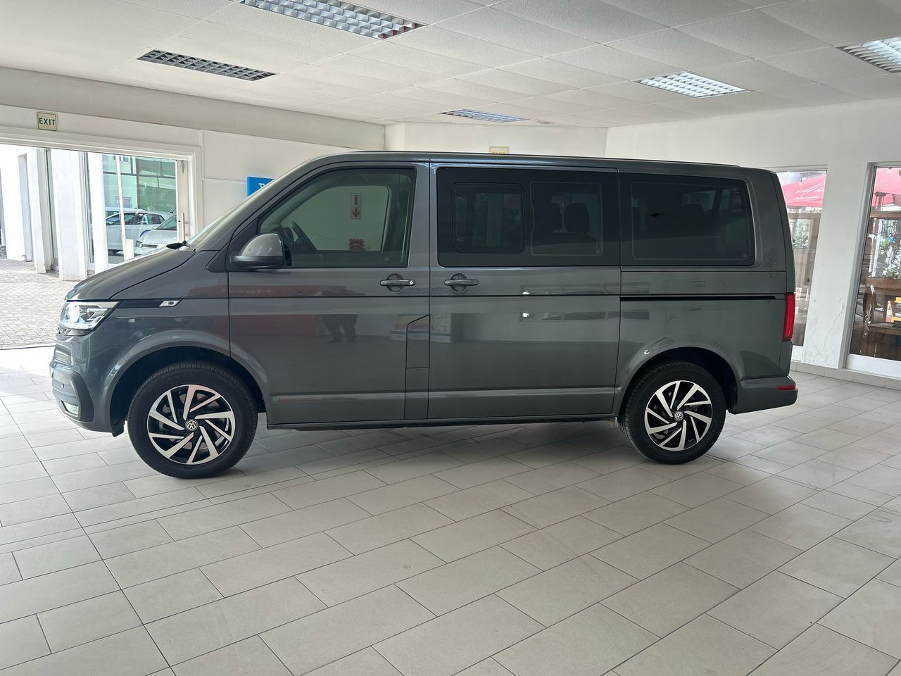 2024 Volkswagen Transporter photo 10