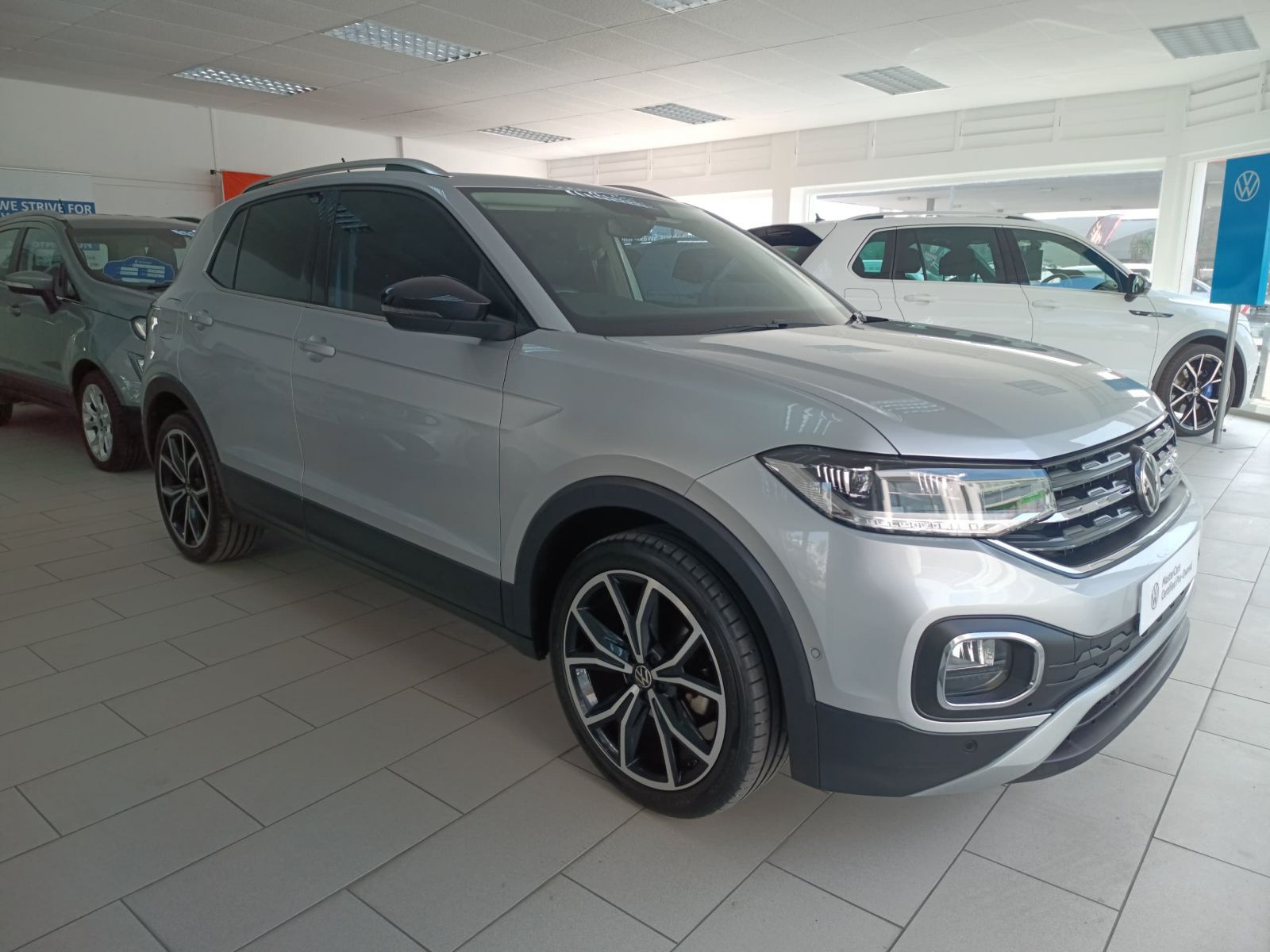 2022 Volkswagen T-Cross photo 3