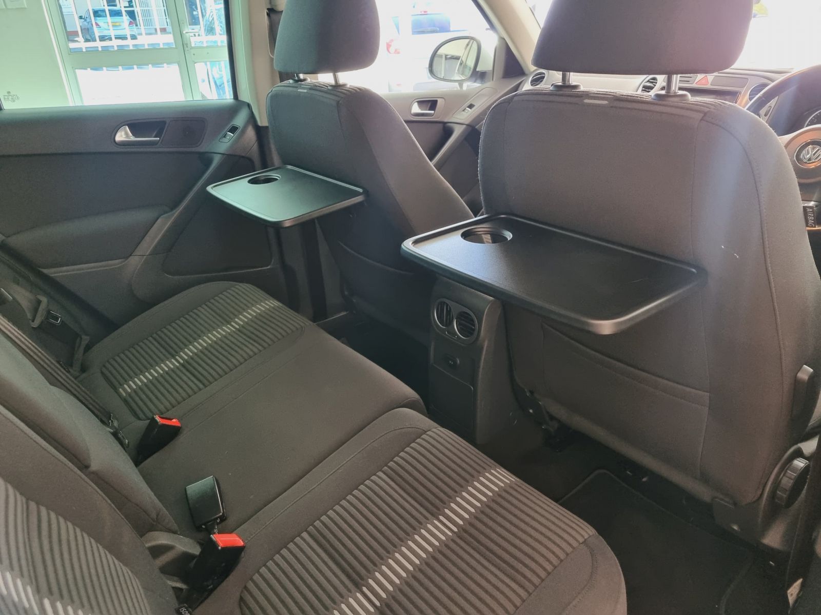 2011 Volkswagen Tiguan photo 12