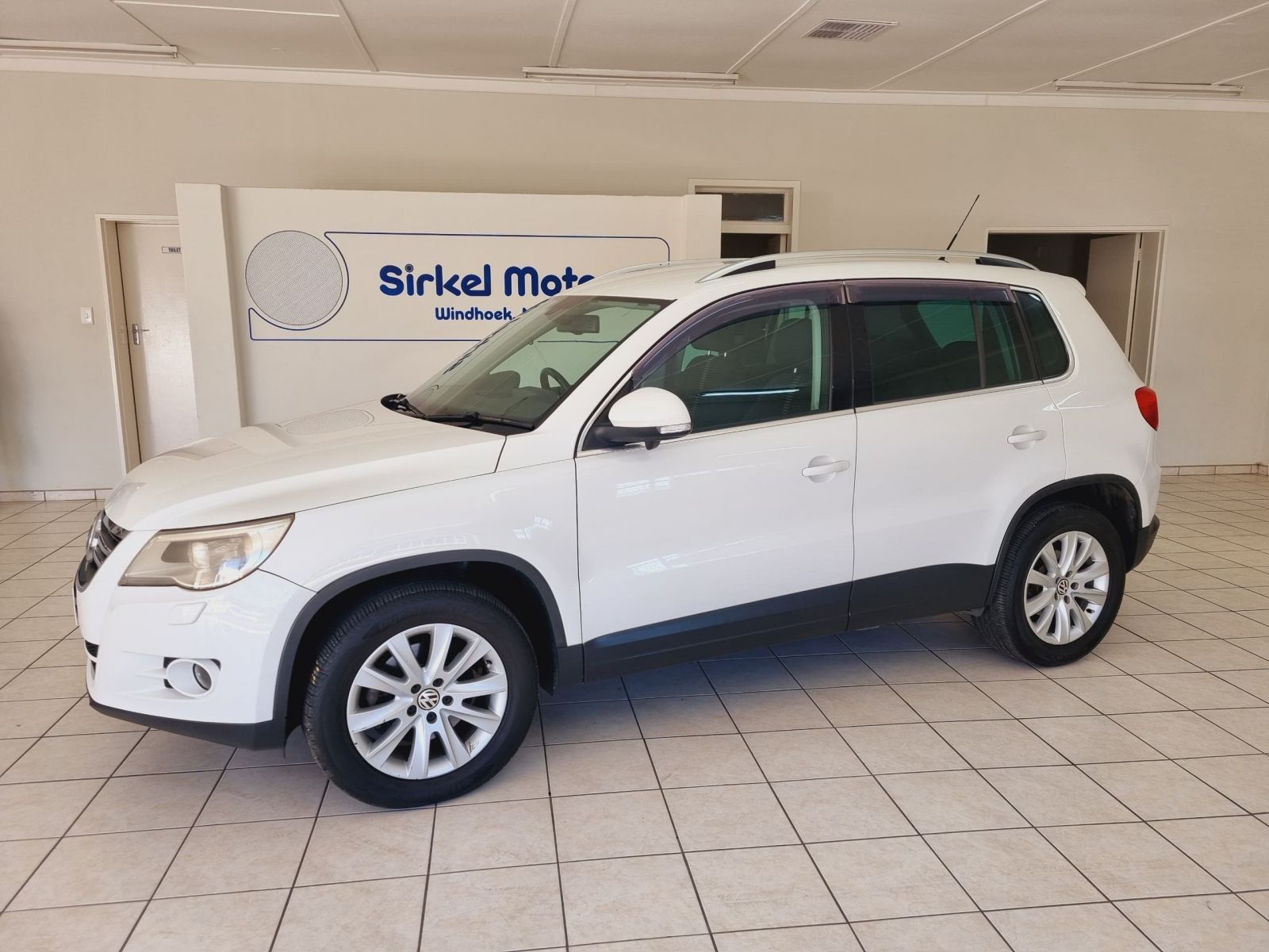 2011 Volkswagen Tiguan photo 4