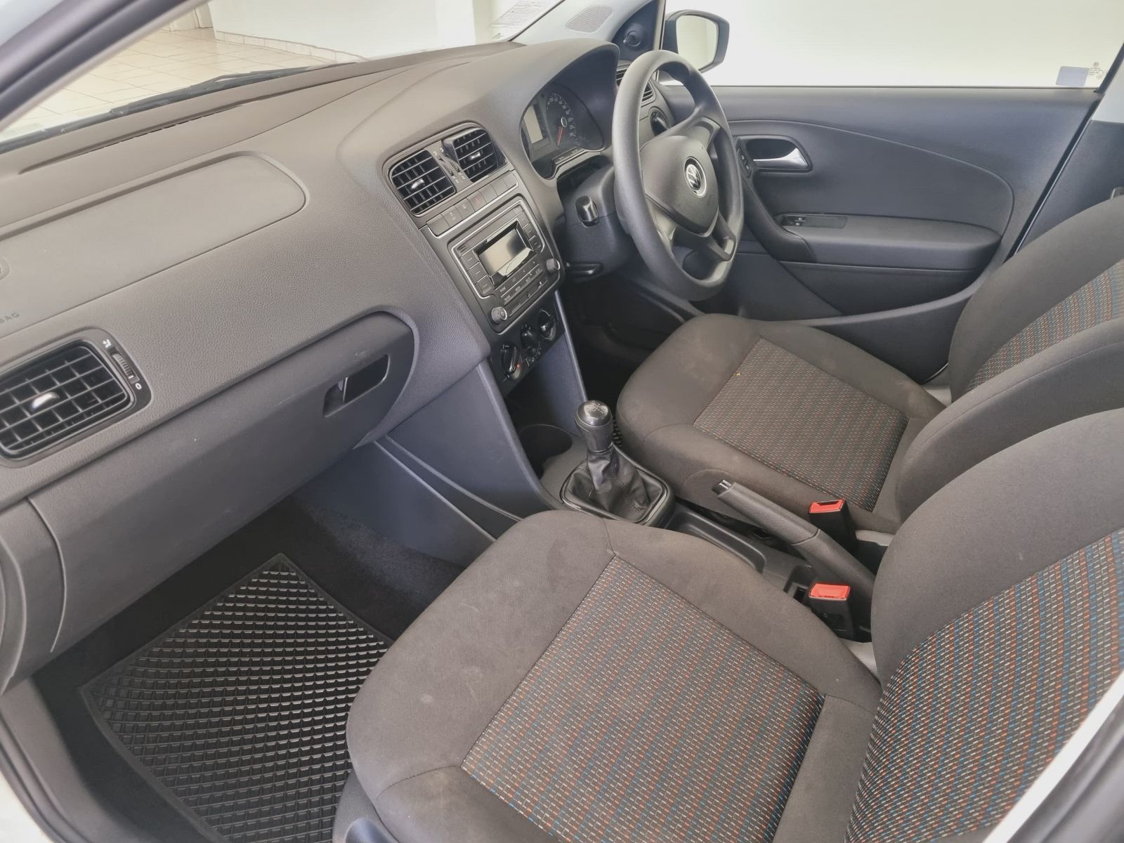 2024 Volkswagen Polo Vivo photo 8