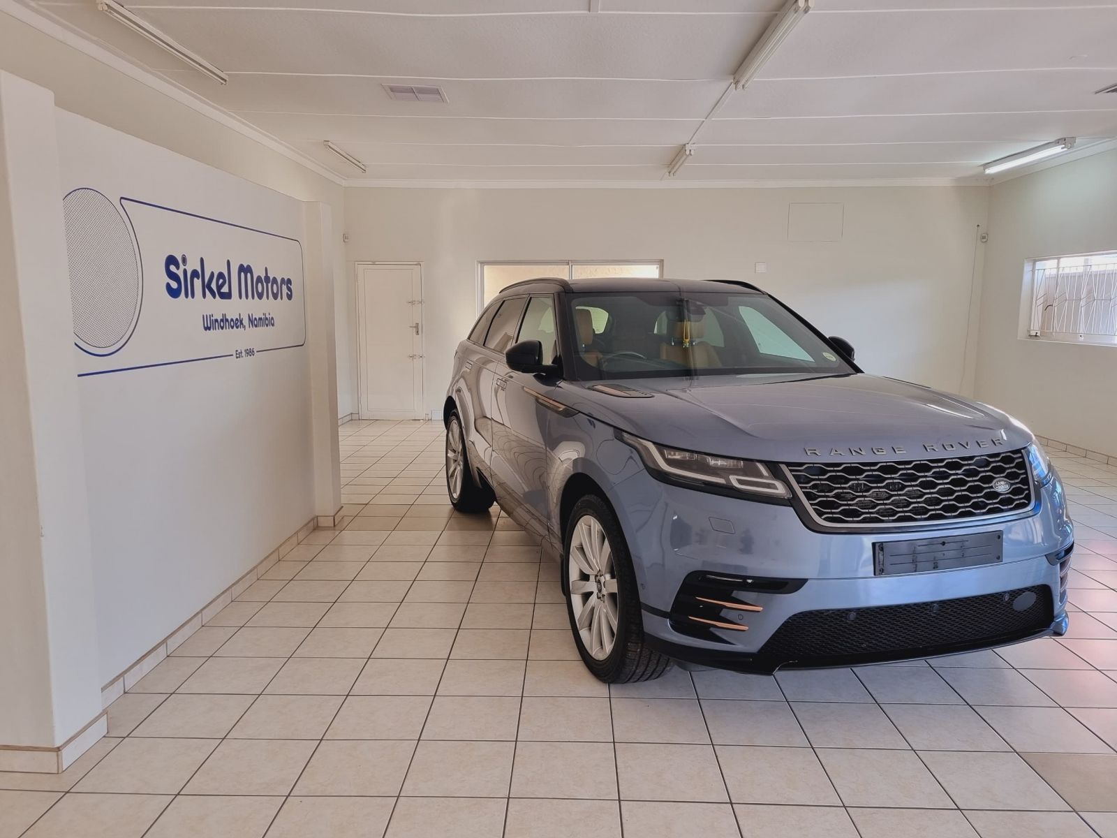 2018 Land Rover Range Rover photo 8