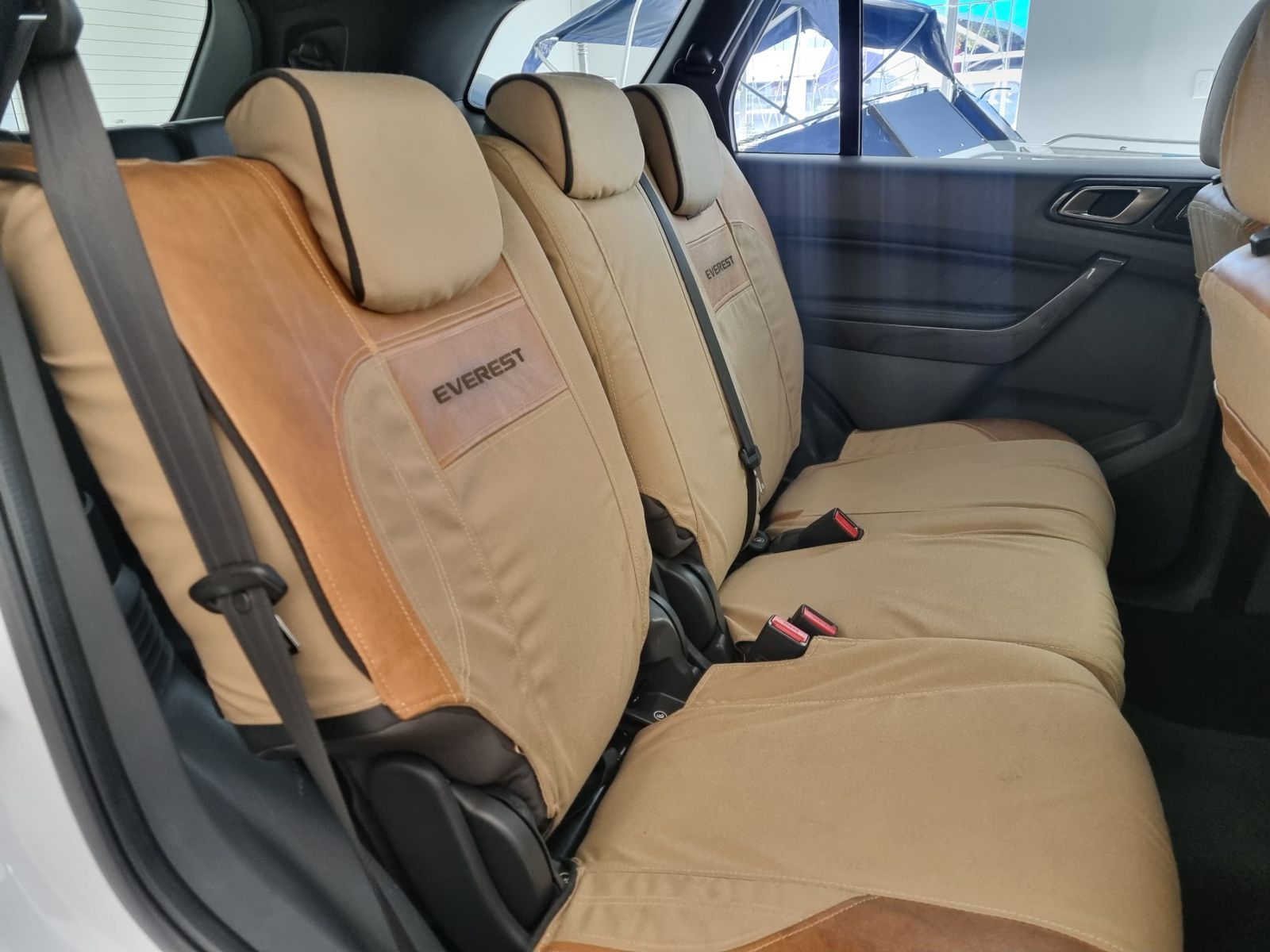 2018 Ford Everest photo 14