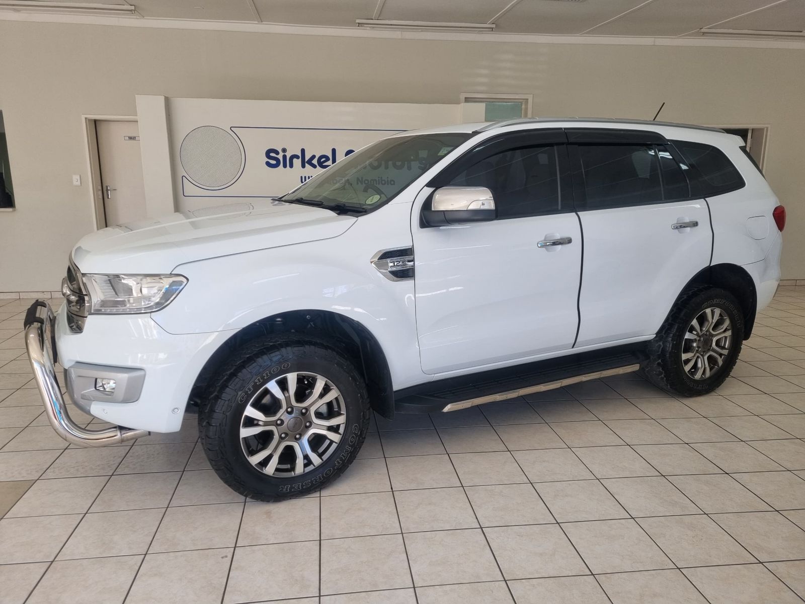 2018 Ford Everest photo 4