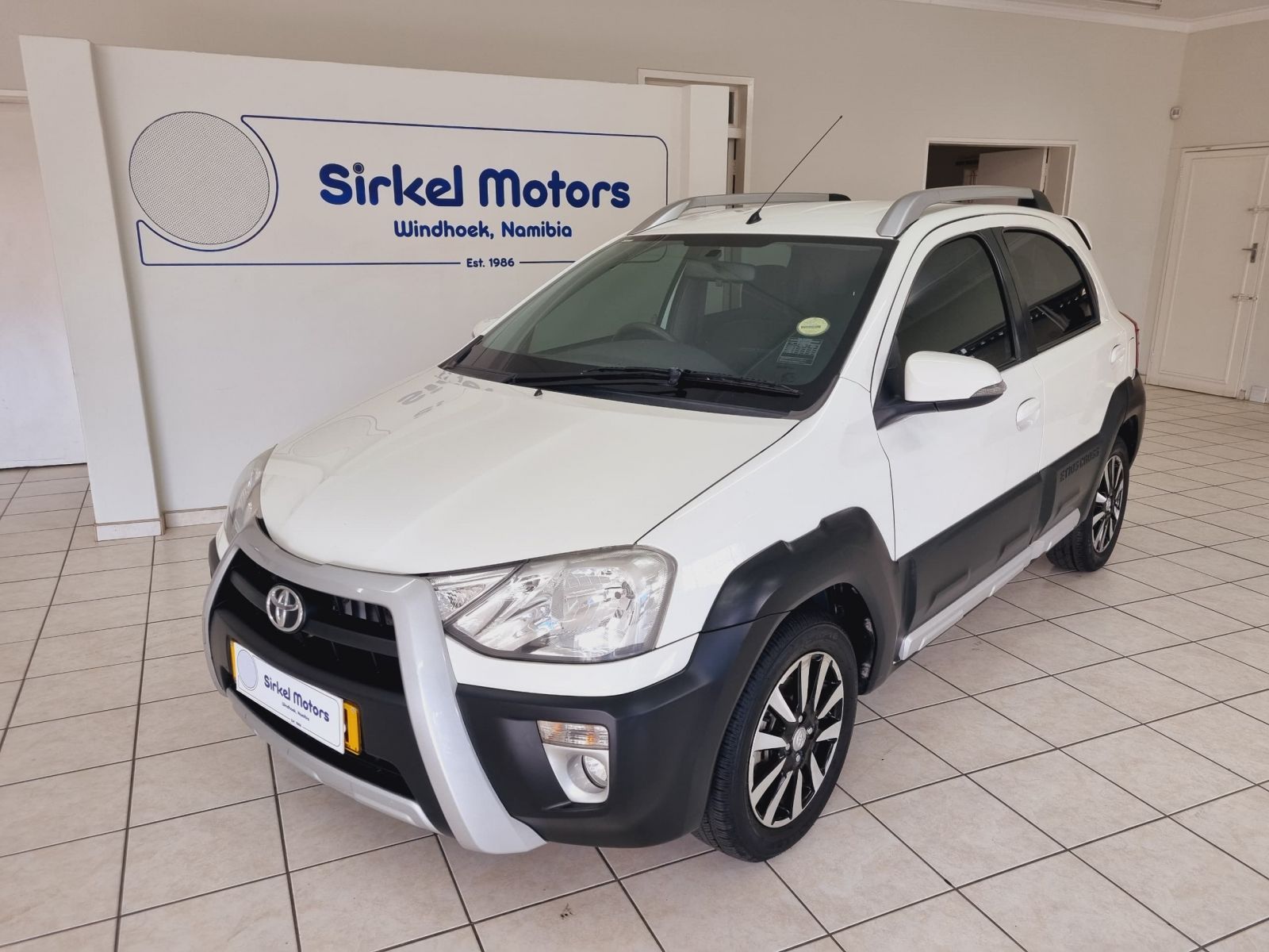 2018 Toyota Etios photo 1