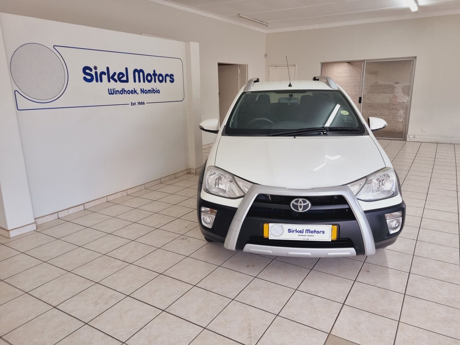 2018 Toyota Etios photo 3