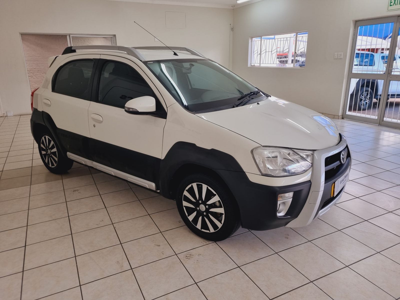 2018 Toyota Etios photo 5