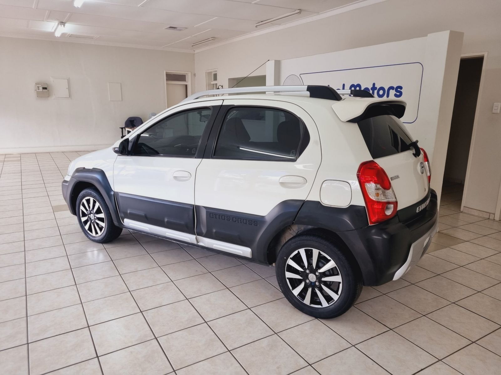 2018 Toyota Etios photo 7