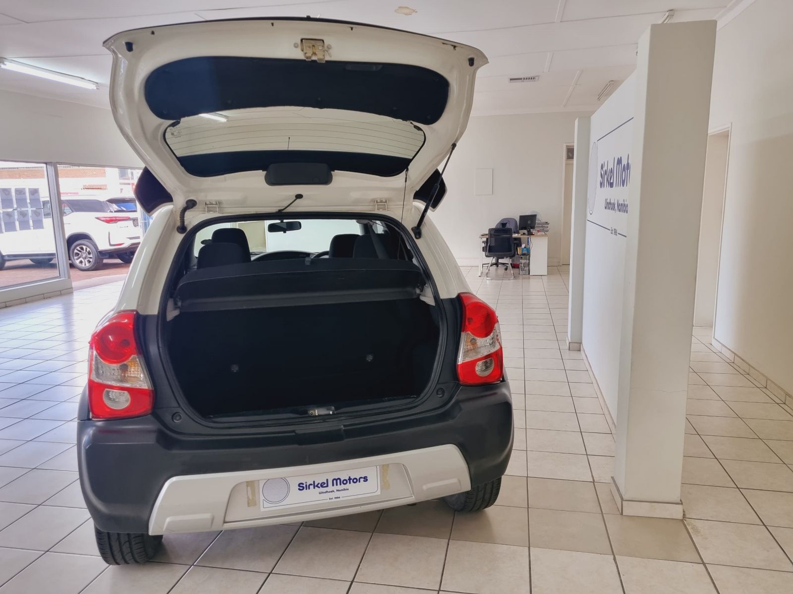 2018 Toyota Etios photo 8