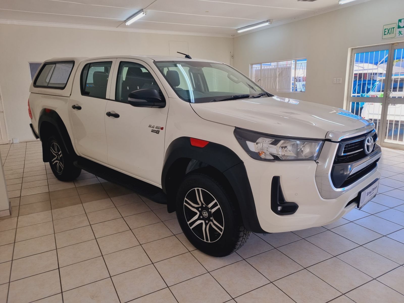 2024 Toyota Hilux photo 3