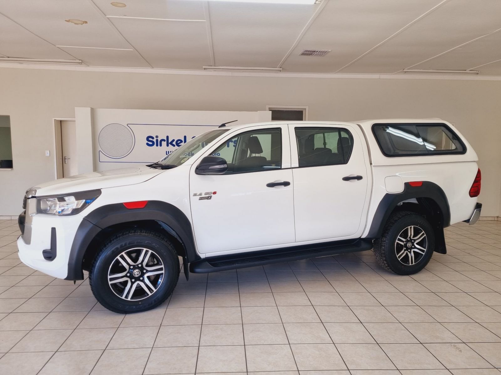 2024 Toyota Hilux photo 4