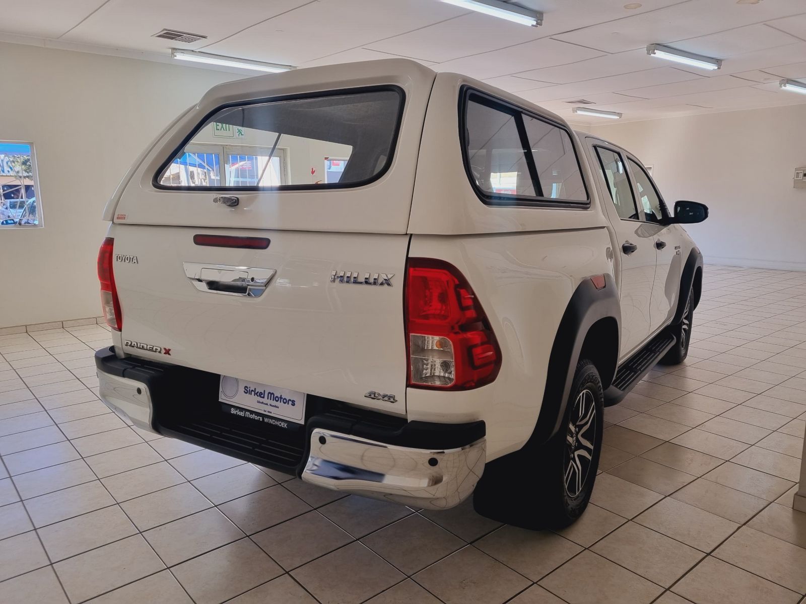 2024 Toyota Hilux photo 6